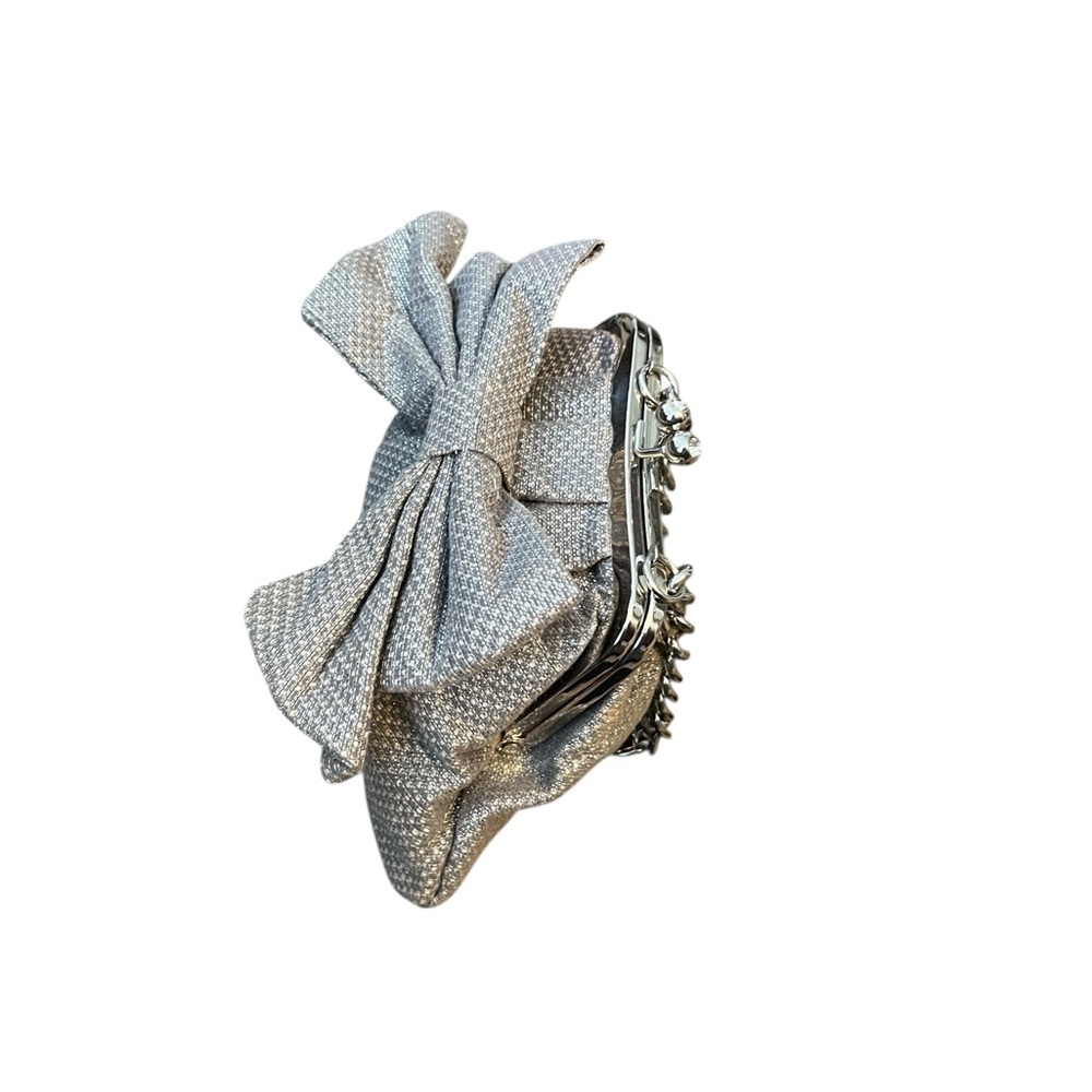 Ruum Small Gray Metallic Bow Clutch - Picture 4 of 5